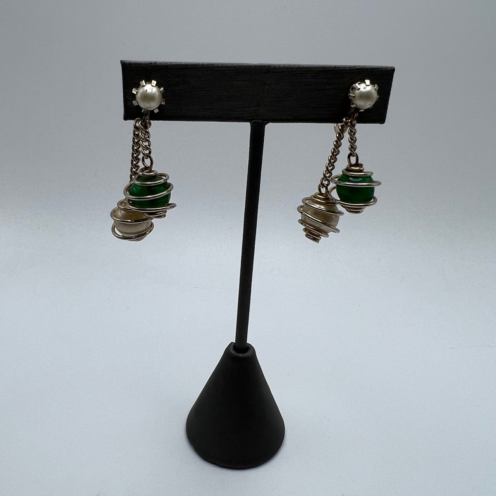 Vintage Screw Back Earrings Faux Pearl‎ and Green Glass Silver Tone Dangle Drop